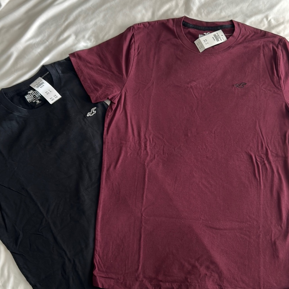 2 Hollister T-shirts